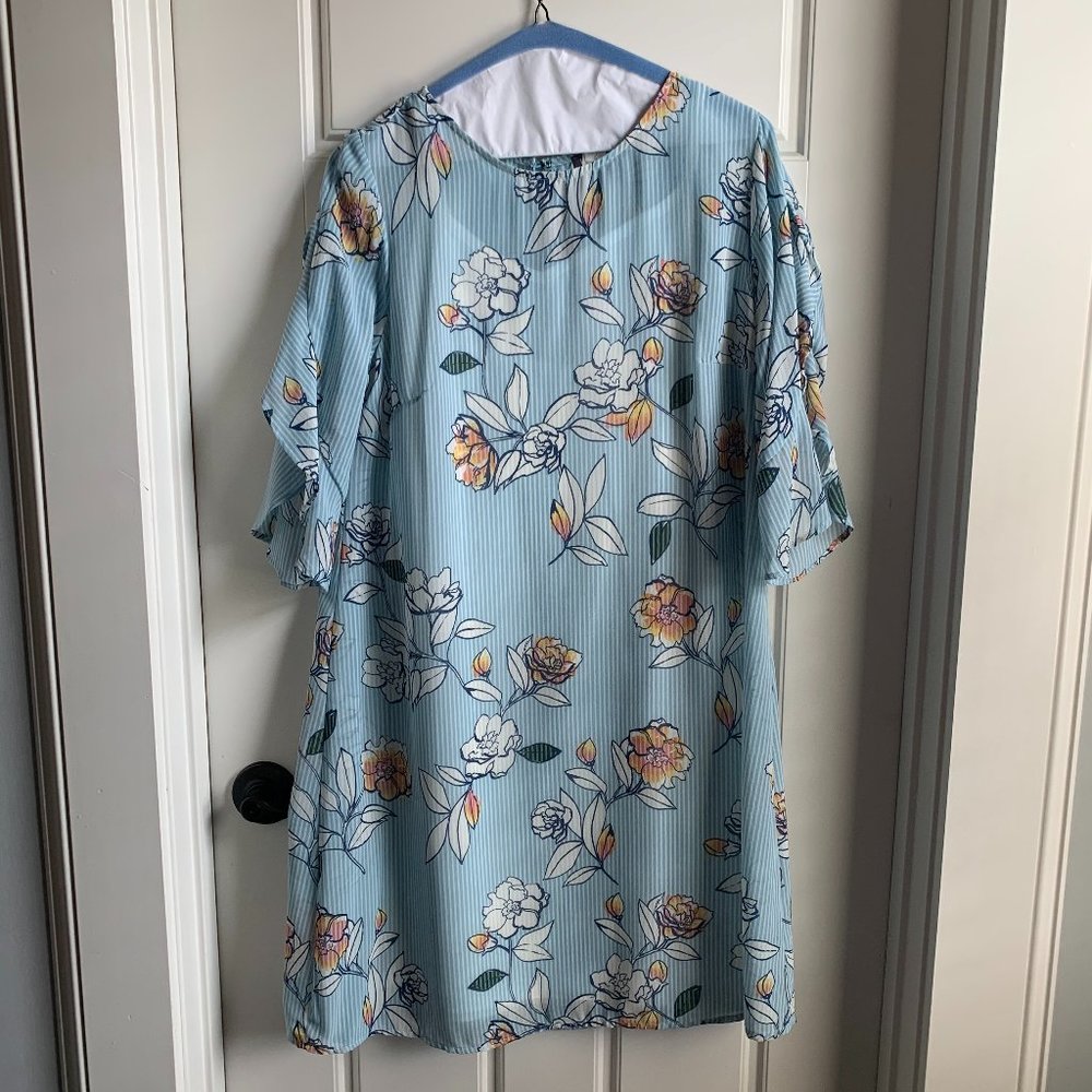 Luxology - Floral Dress